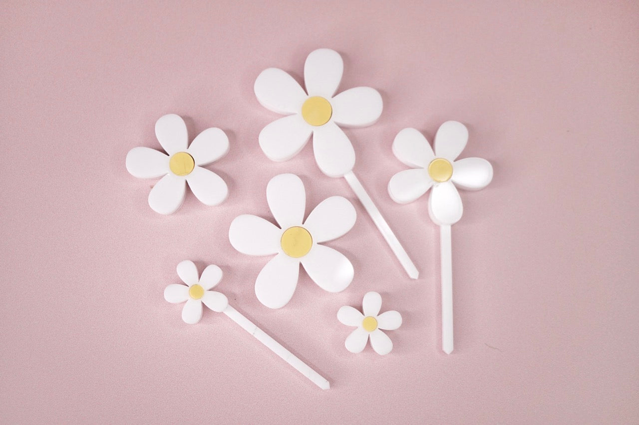 Daisy Flower Mini Charms